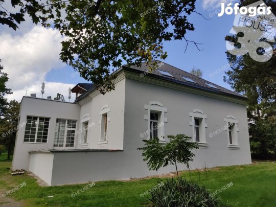 *Luxusvilla áron alul Pakstól mindössze 5 percre*