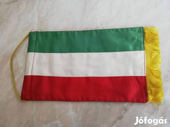 "Magyar" kézel varrot Selyem régi asztali zászló