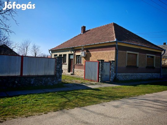 Malomsokon Családi ház csendes környezetben eladó
