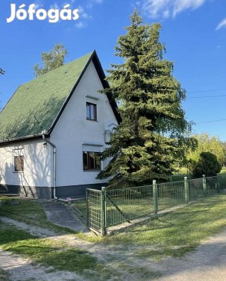 Mátra lábánál, nyugalomra tervezve.