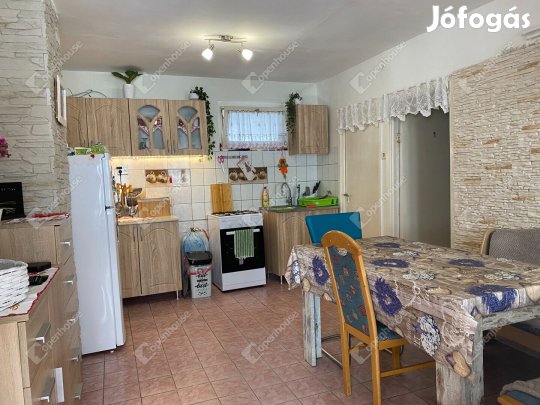 Melegszívű falusi otthon Kaposmérőben  ahová jó hazaérni