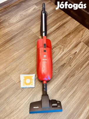 Miele porszívó erős motorral új porzsákkal szűrővel 