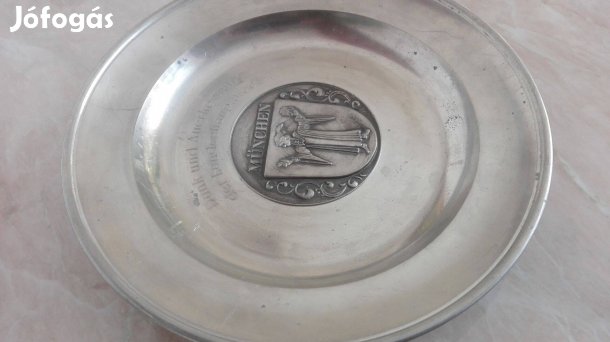 "Müchen" jelzett ón dísztál Német régi nagyméretű