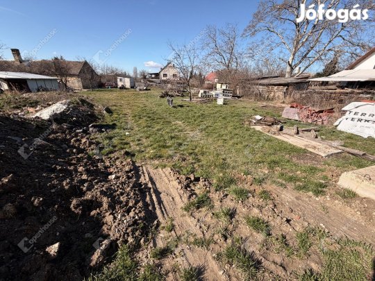 Otthon. Nyugalom. Balaton.