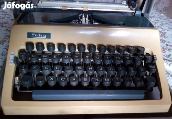 (Robotron) Erika (Mod. 42) kelet-német (DDR) írógép, táskaírógép Eladó