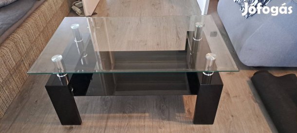 "Silvia" dohányzóasztal