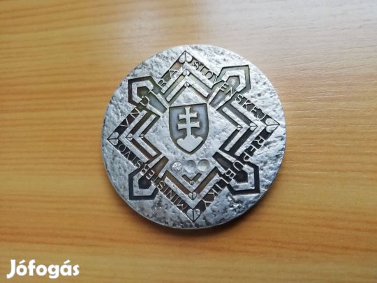 "Szlovák Belügyminisztérium" Kitüntető érem jelzet ezüst 38 g 92