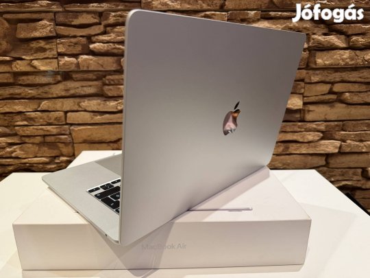 "Új" Apple Macbook Air M4 15" 16 /256 silver/ Magyar/ Garanciális