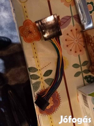 "Vadonatúj!!" Pioneer fejegység / autórádió csatlakozó