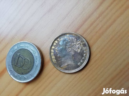 "Viktória Királynő" Aranyozott zseton / korai fiatalkori arcképpel /