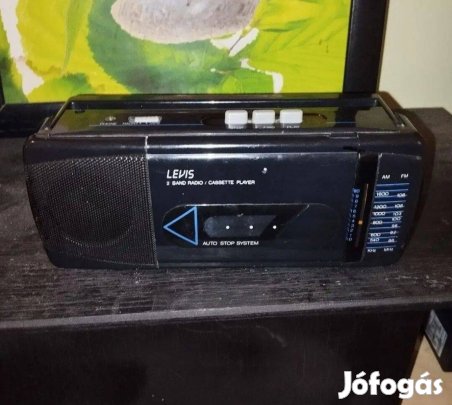 ,,Levis,, hordozható kis méretű retró kazettás rádiómagnó hibátlan áll