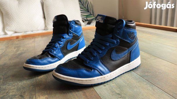 ' Nike Air Jordan 1 Retro High OG ' férfi magasszárú utcai cipő, 41-es