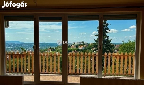 === Családi ház a Mecsekoldalban közel a belvároshoz===