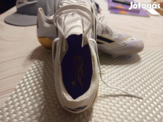 adidas foci cipő 