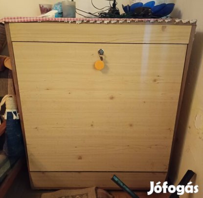 ágy nemű tartó szekrény 