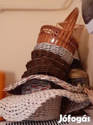 ajándék és virág kosarak kaspók 