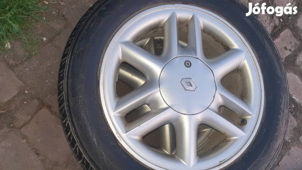 alufelniszett gumikkal