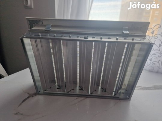 alumínium szellőzőracs allitható zsanérral