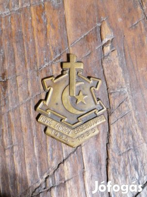 antik Érsekújvár jelvény