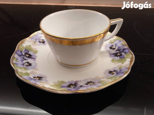 antik csésze és antik kistányér