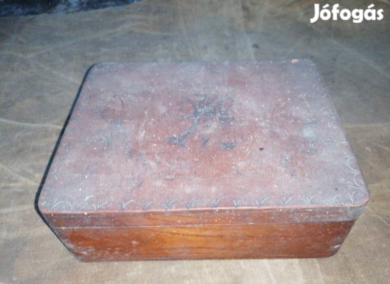 antik fa doboz