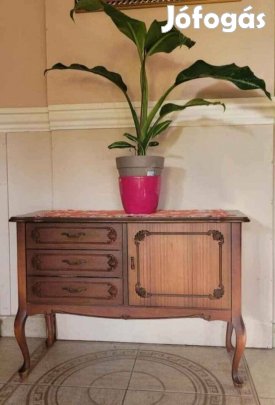 antik komód Eladó hely hiány miatt