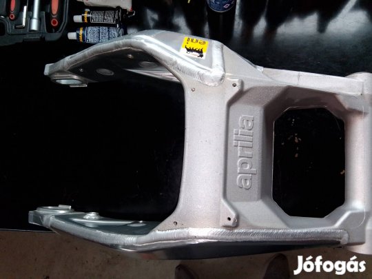 aprilia RSV lengővilla 