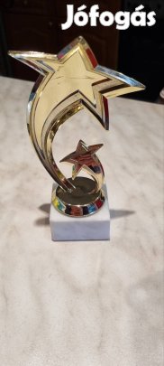 arany csillag alakú díj 