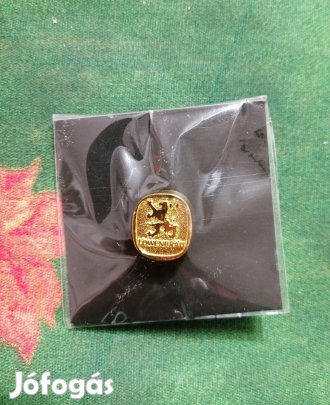 aranyozott Lövenbräu kitűző