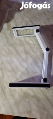asztali led-es elemlámpa 