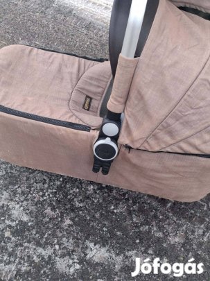 babahordozó ujszülöttnek