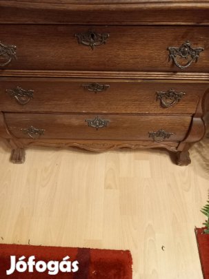 barokk stílusú komód