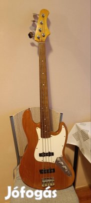 basszus gitár fretless Budapesten 