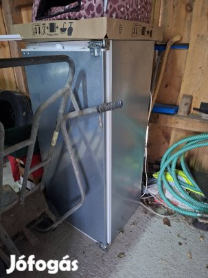 beépített hűtőszekrény