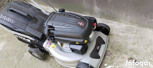 benzinmotoros fűnyíró Güde ECO Wheeler 415 R  Fűgyűjtő kosár nélkül 