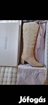 bézs női magasszárú csizma nagy méret!