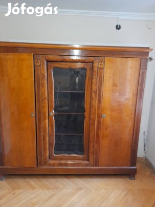 biedermeier antik 3 ajtós ruhásszekrény szekrény 