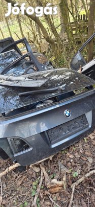 bmw e61 csomagter ajto
