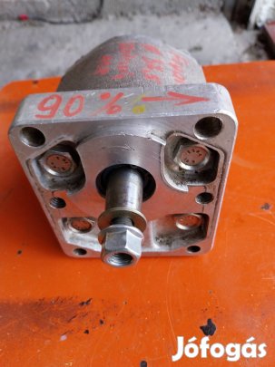bontott ellenőrzött joallapotu hidraulikaszivattyu 