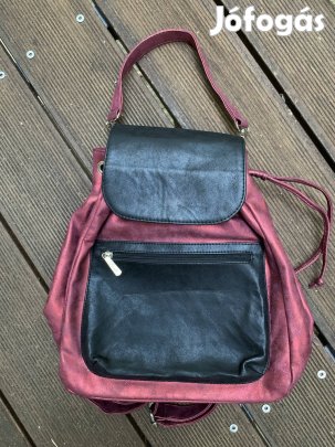 bordó - fekete hátizsák