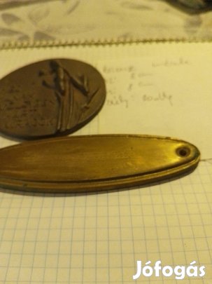 bronz dolgok többféle 