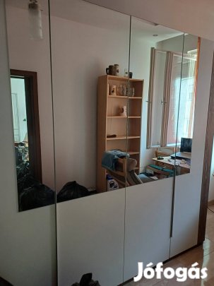 bútor gardrób szekrény 