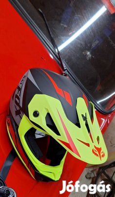 cross sisak, szemüveg