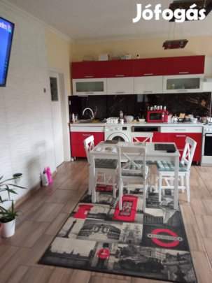 családi ház szép környezetben eladó