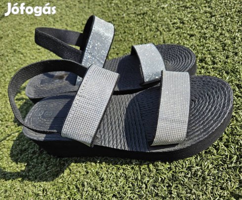 csillogós szandál 39