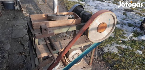 csiszoló, eszterga tokmánnyal, gyaluval 