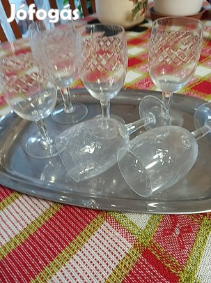 csiszolt talpas boros pohar