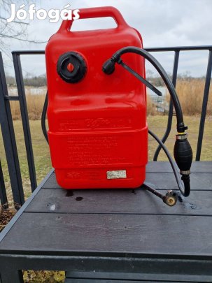 csonakmotor tankok egyben eladók!!!