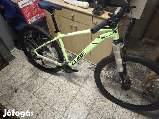 cube kerékpár új, 29-es 