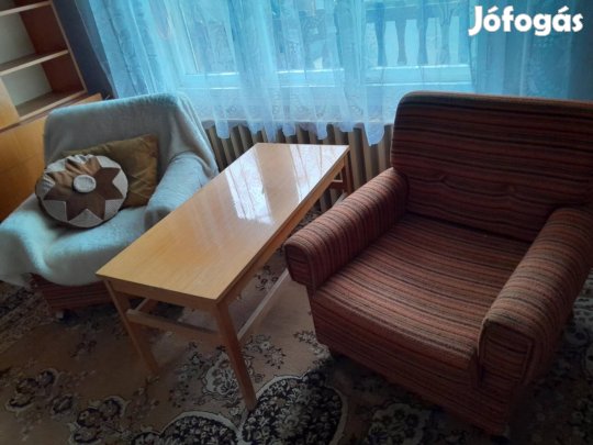 dohányzó asztal 2db